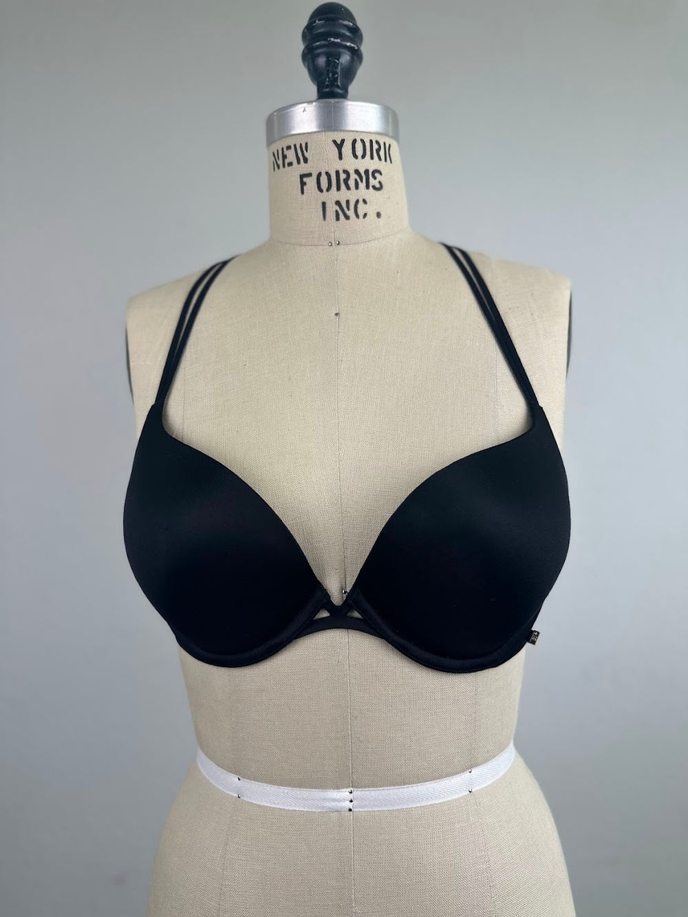 Victoria's Secret Push Up Bra Black 32D Crossback